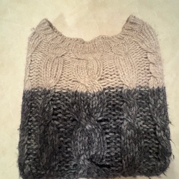 Velvet fisherman cable oversized sweater - Picture 2 of 6